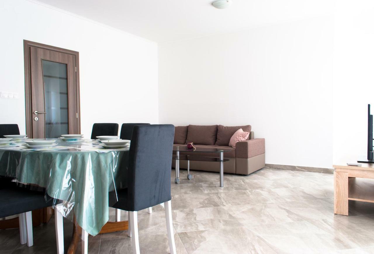 Iva Apartment Kastela Bagian luar foto